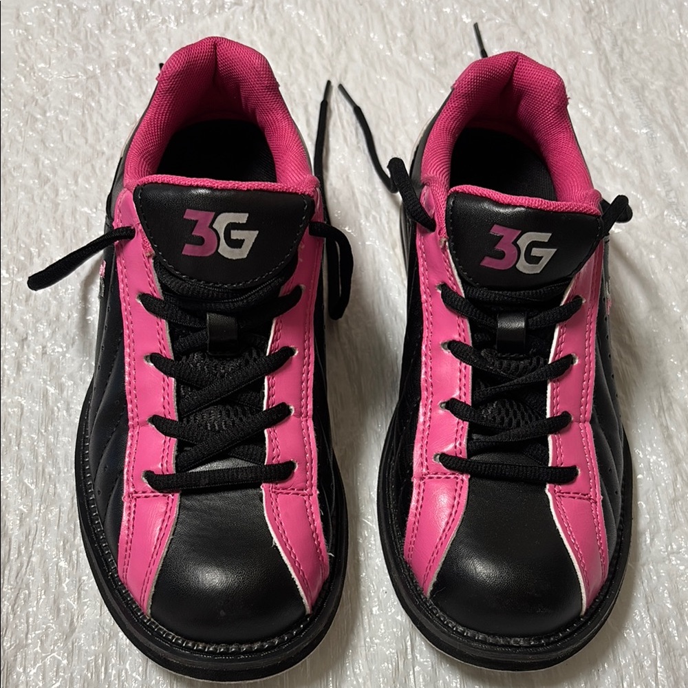 Pink and Black Sneakers with Bold Sporty Design